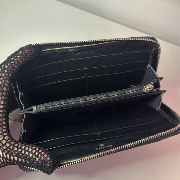 Chanel Black Patent Leather Quilted Zip Around Wallet - Picture 9 of 16